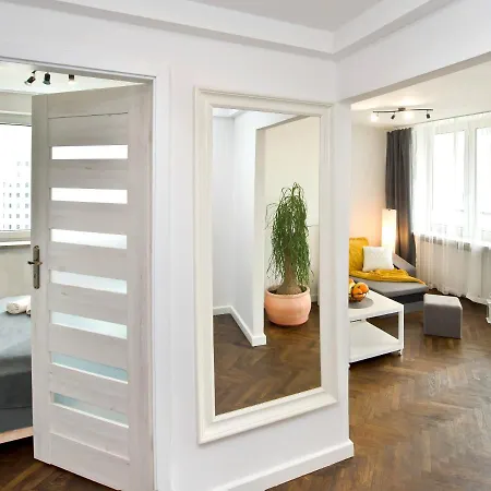 Yourapart Krolewska 43 *